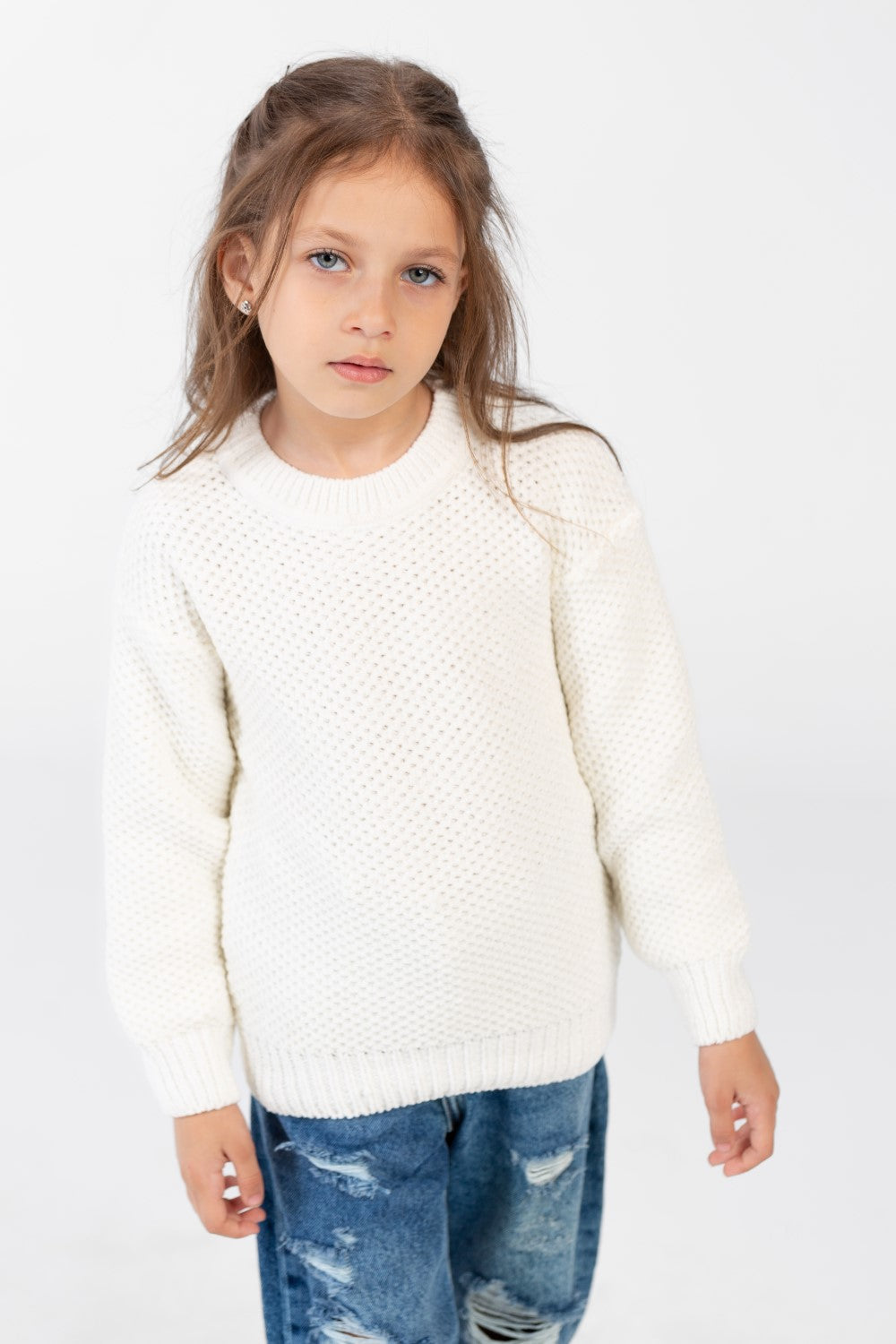 Girl's Velvet Pullover With Round Neck And Long Sleeves
