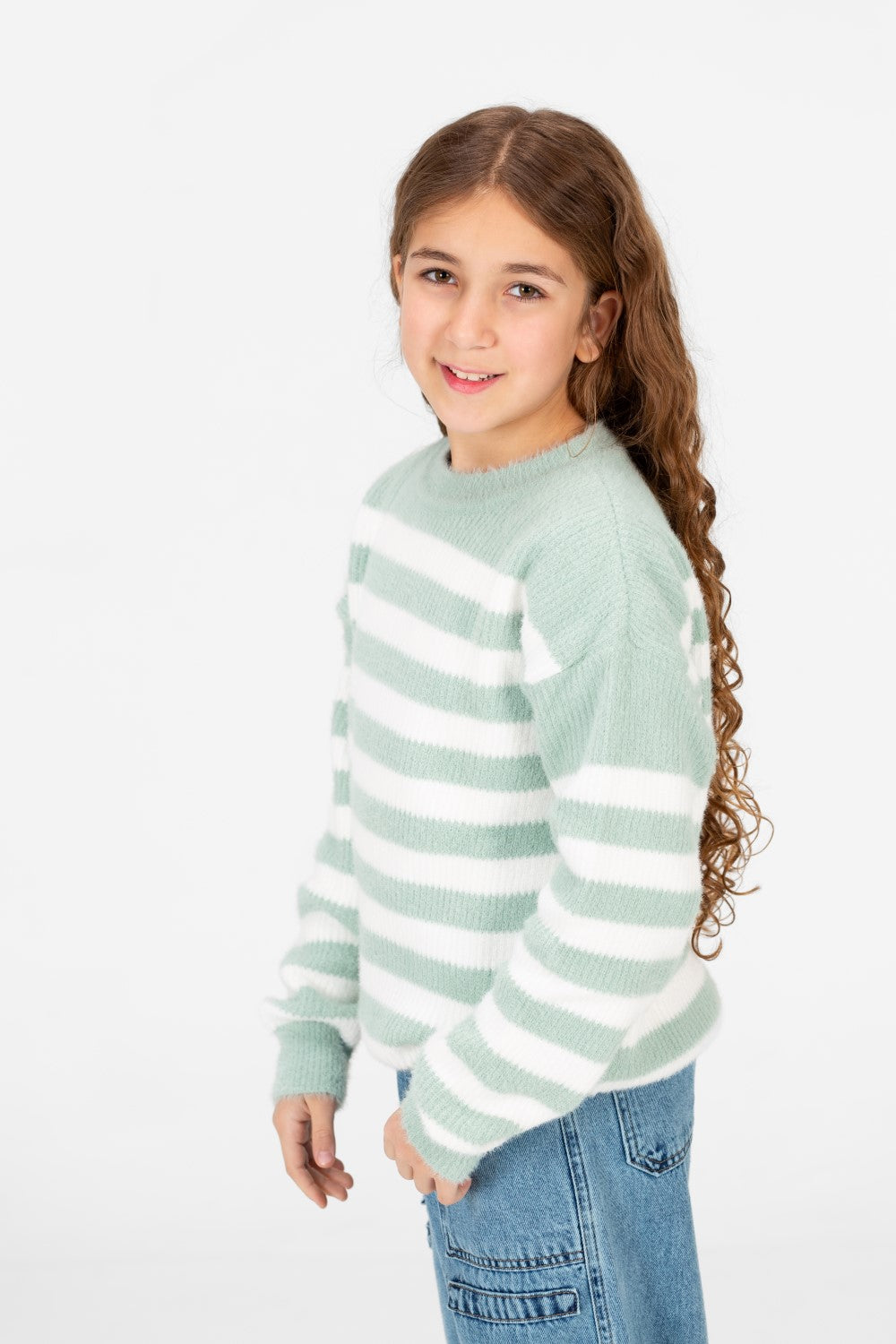 Girl's Round Neck Long Sleeves Striped Jakar Pullover Sweater