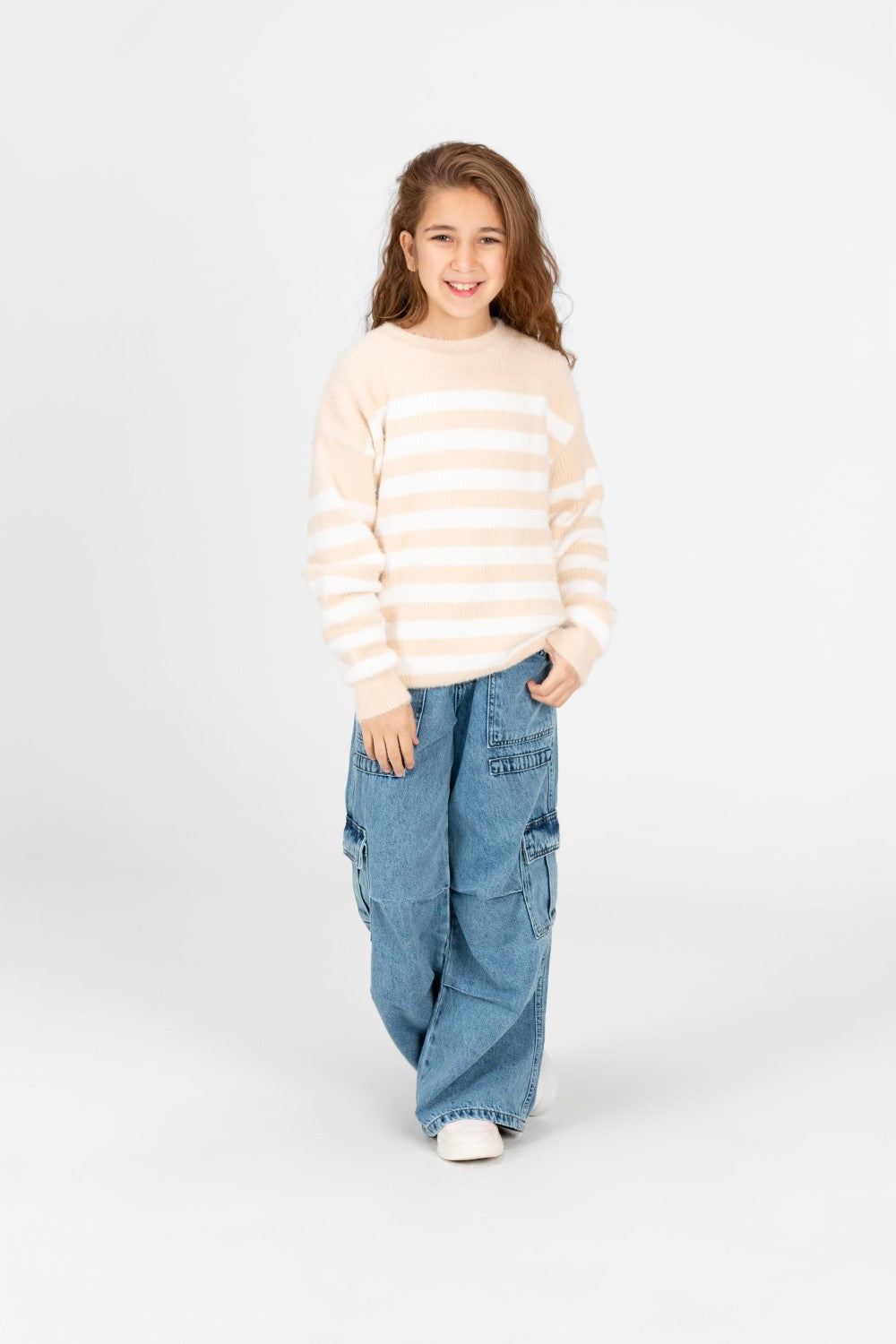 Girl's Round Neck Long Sleeves Striped Jakar Pullover Sweater