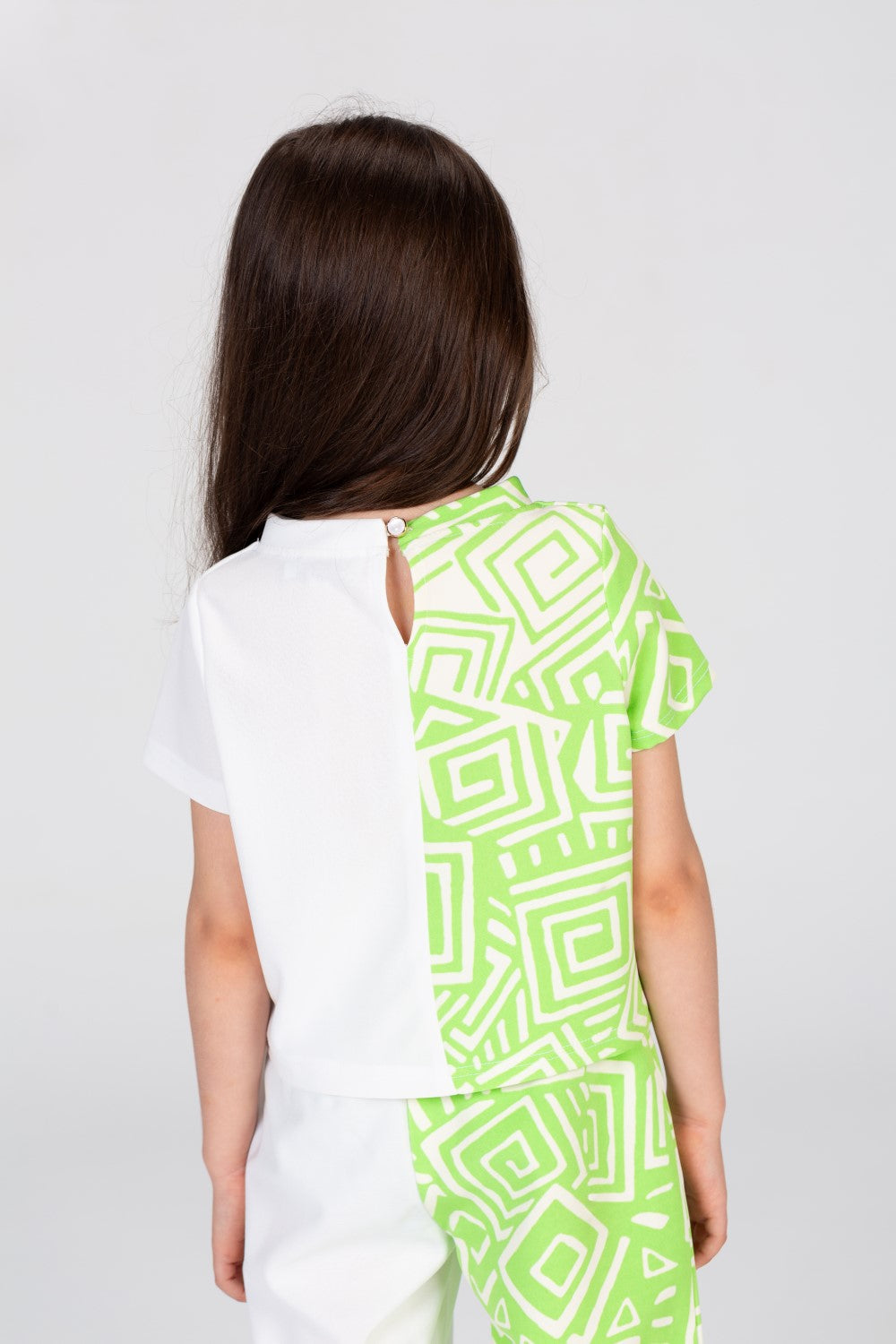 طقم صيفي للبنات مميز بخامة مريحة