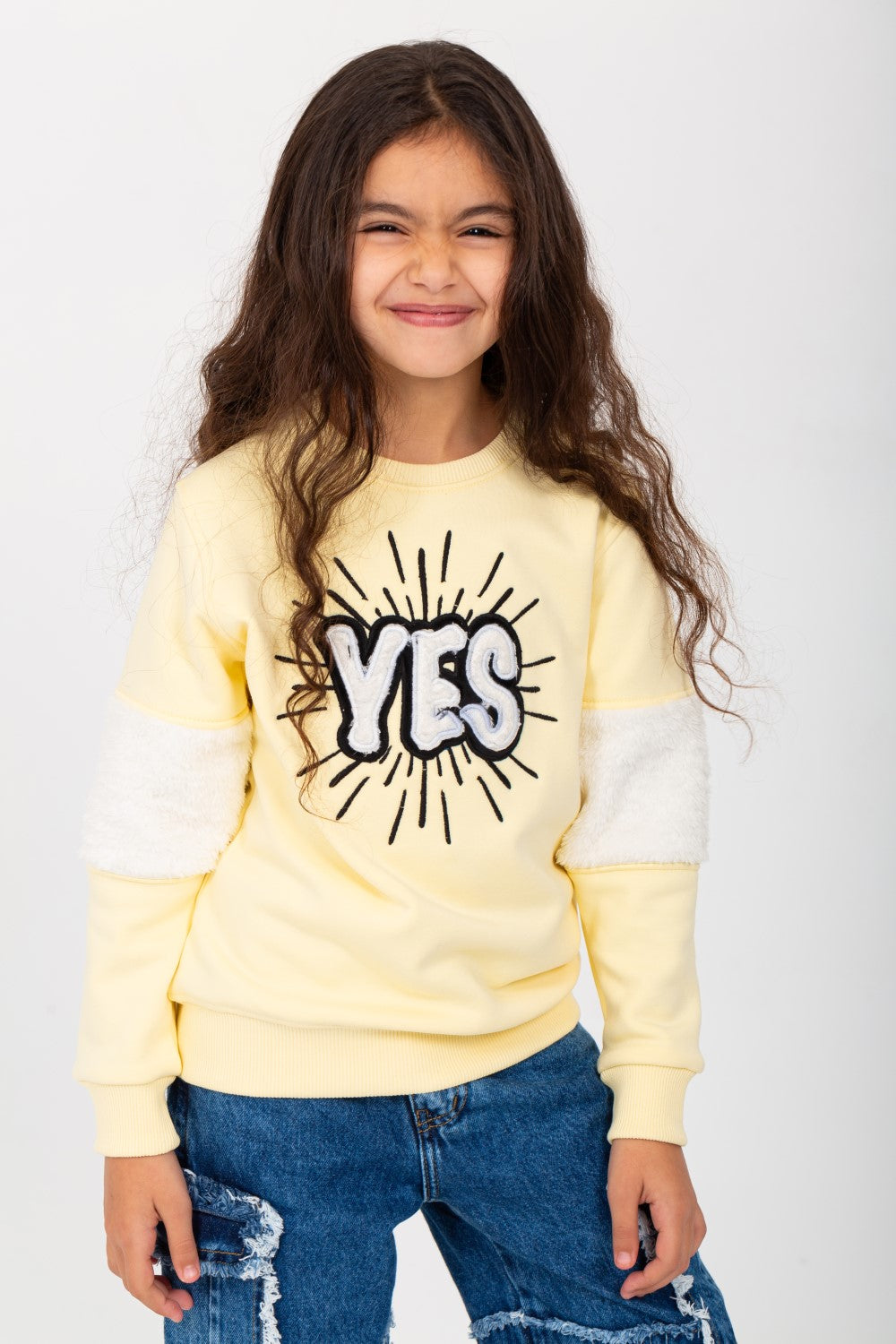 Girl's Round Neck With Unqiue Modern Front Pattern Padded Sweatshirt