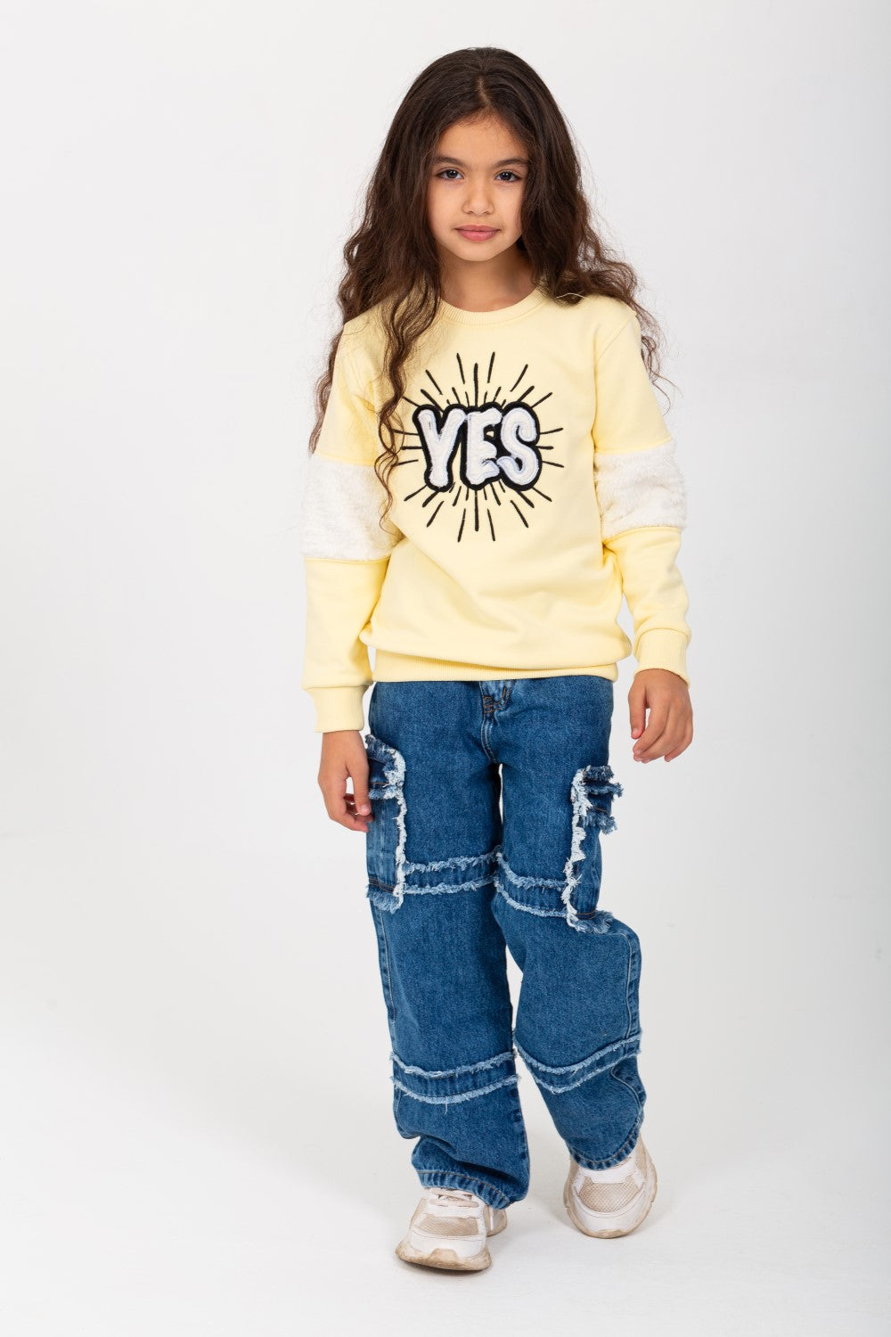 Girl's Round Neck With Unqiue Modern Front Pattern Padded Sweatshirt
