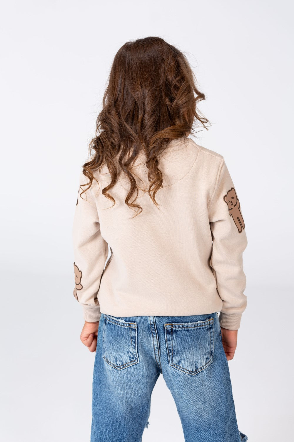 سويت شيرت بياقة دائرية وأكمام طويلة مطبوع من خامة ميلتون للبنات