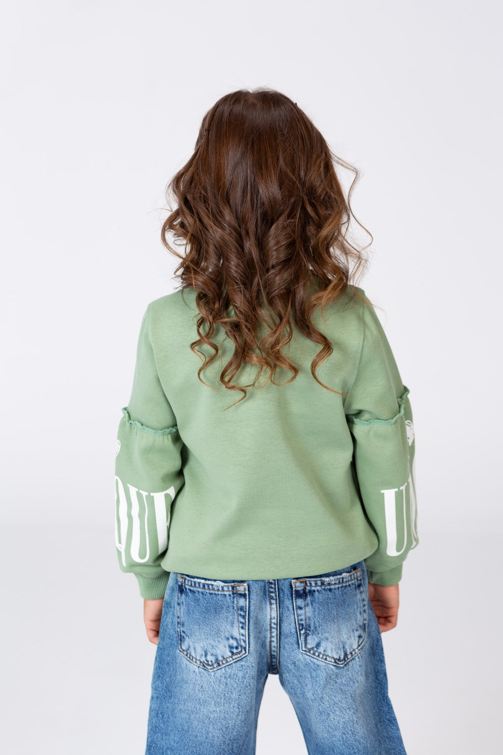 Girl's Printed Round Neck Sweatshirt With A Modern Cut In Melton Material