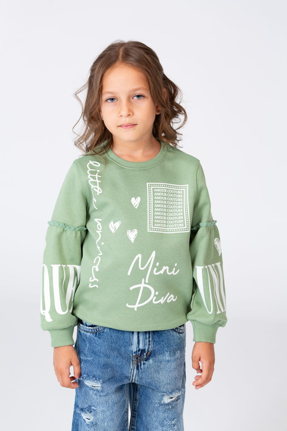 Girl's Printed Round Neck Sweatshirt With A Modern Cut In Melton Material
