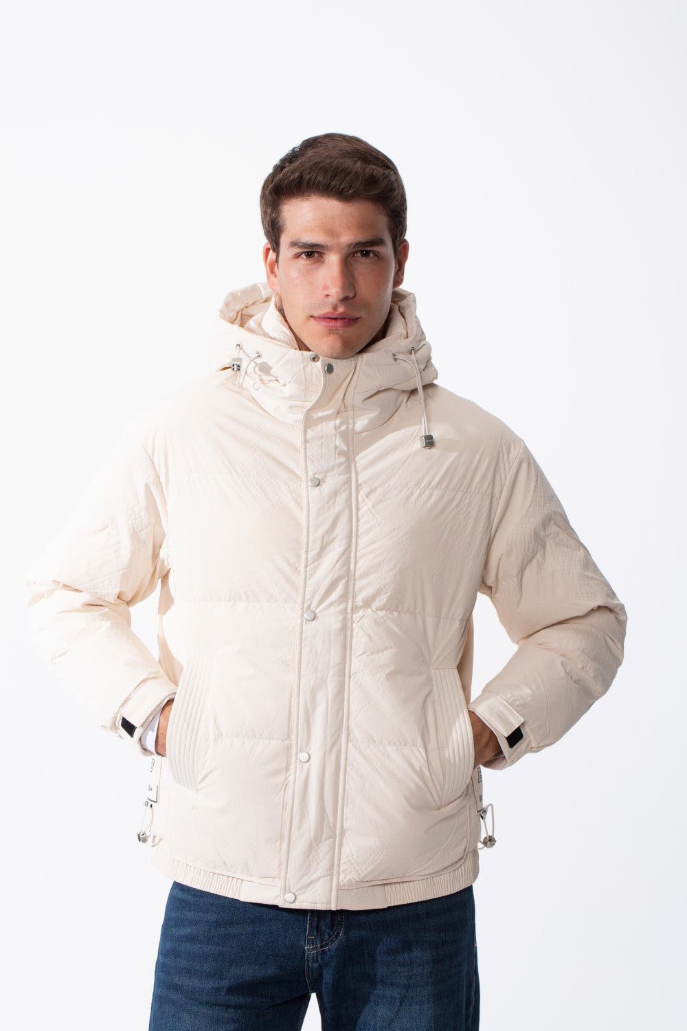 Men's Side Zip Pockets With Patch Detail Sleek Hooded Design Warmth Waterproof Jacket