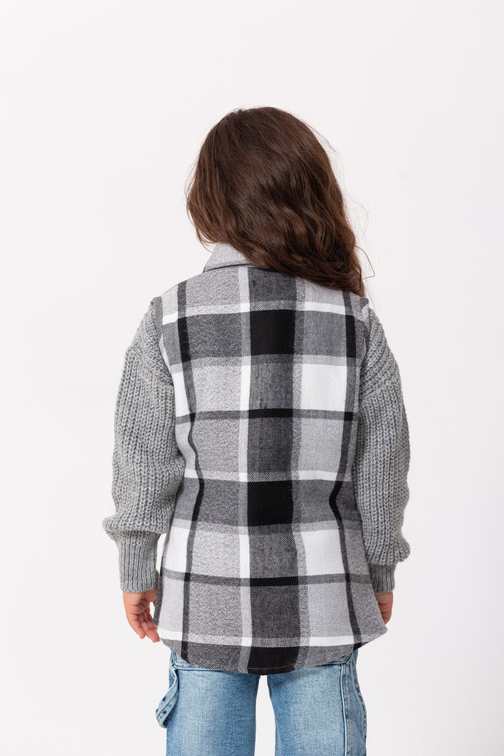 طقم للبنات منقوش مع جيوب أمامية وقصة عادية