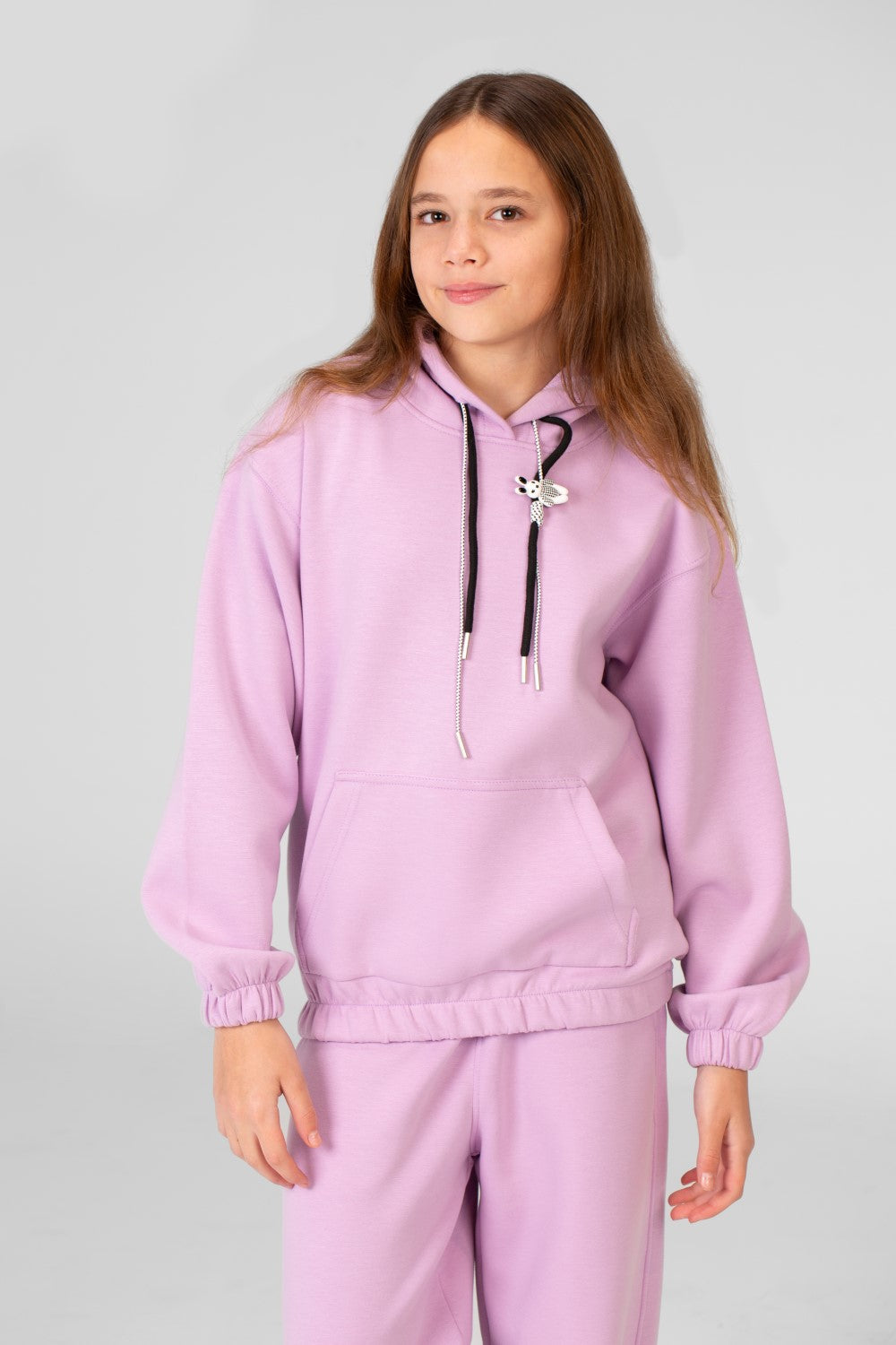 Girl's Training Suit In Practical Material And A Modern Cut