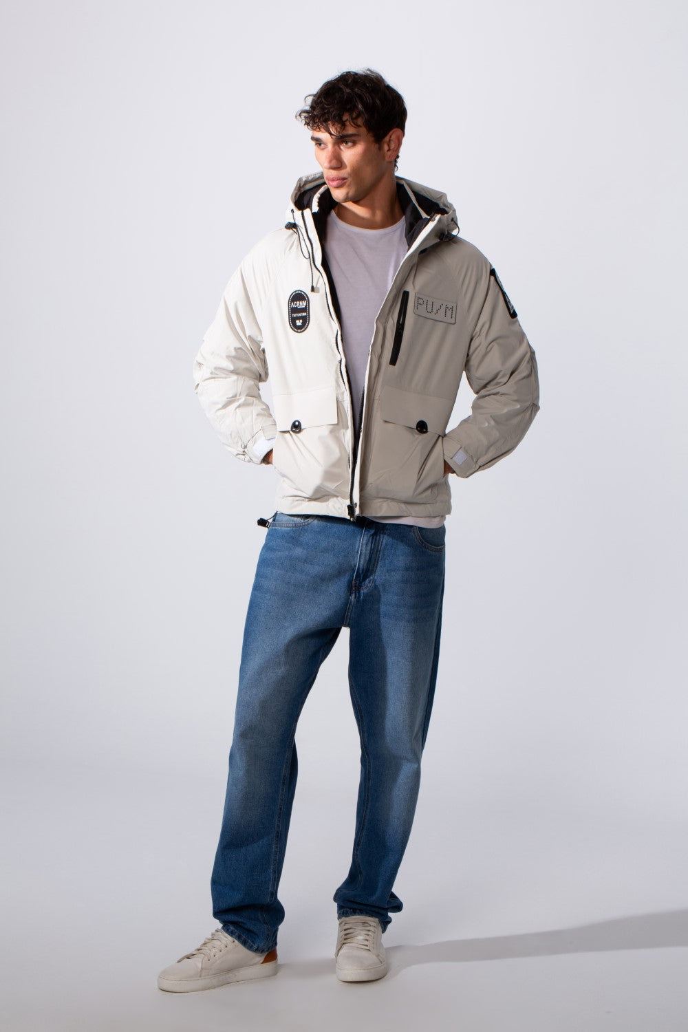 Men's Warm Lining Hooded Waterproof Jacket With Multiple Pockets