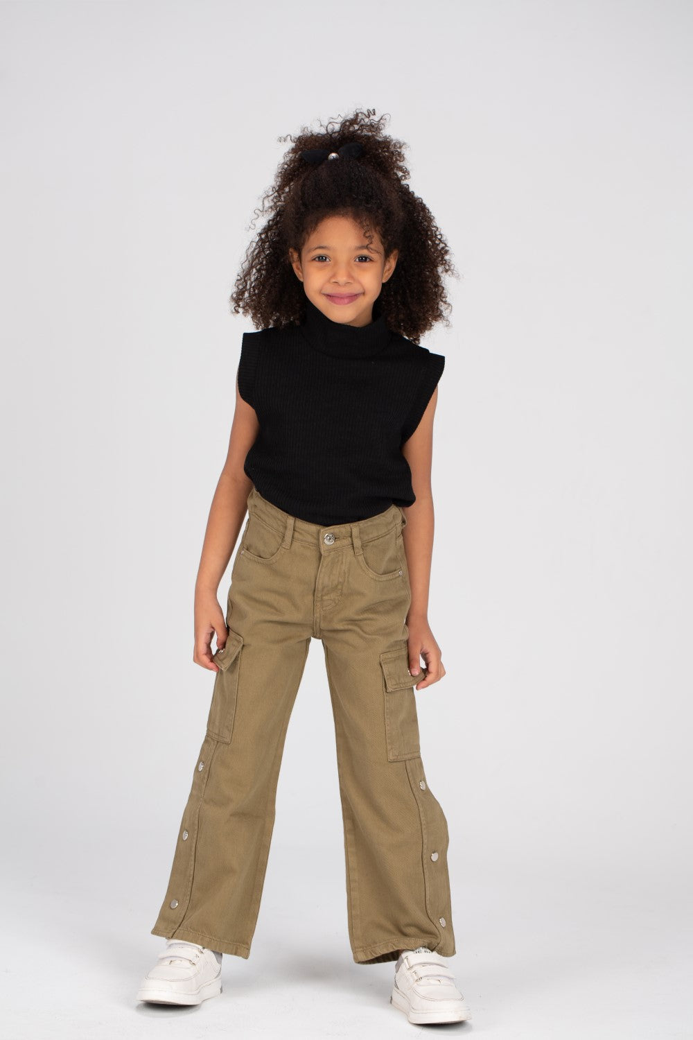 Girl's Used Details Wide Leg Style Gabardines Pants With Unique Cut