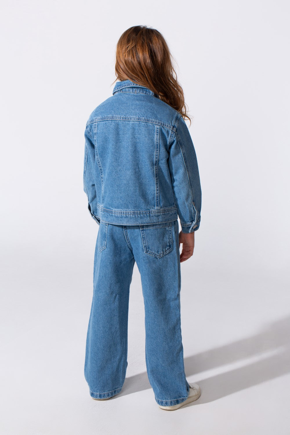 طقم دنيم أساسي عصري للبنات بقصة Slim Fit