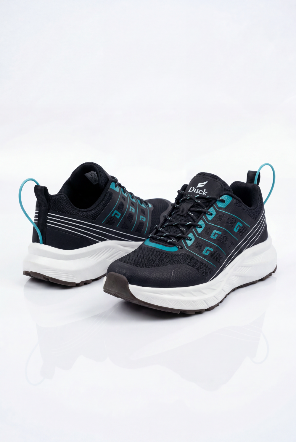 Women’s Tomato Store Utility Trainer Structured Mesh Upper Reinforced Panel Build Duck Shoes