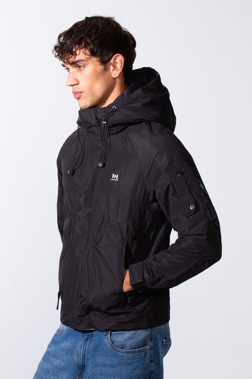 Men's Hooded Waterproof Jacket With Multiple Pockets