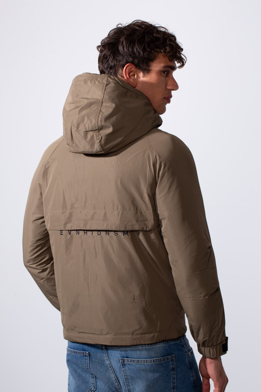Men's Hooded Waterproof Jacket With Multiple Pockets