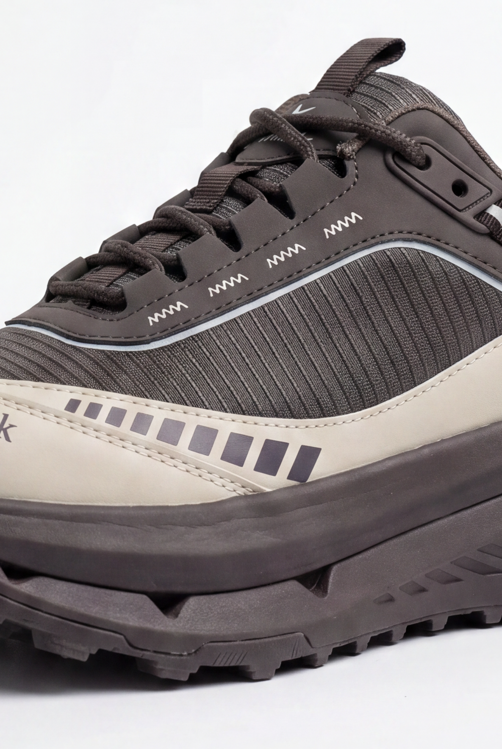 Men’s Tomato Store Trail Sneakers Breathable Mesh Panels Lace Up Closure Rugged Grip Sole Duck Shoes