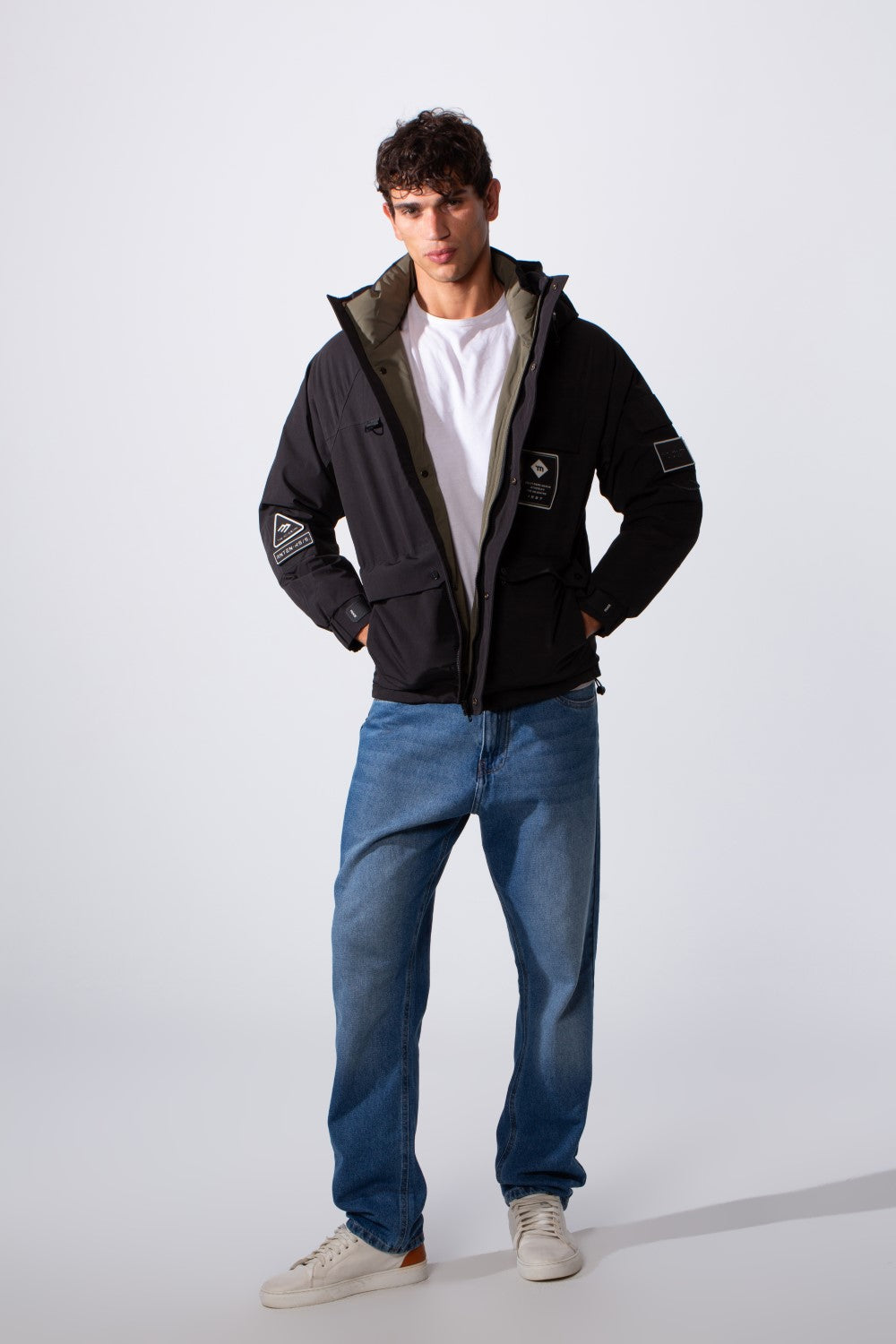 Men's Modern Casual Hooded Waterproof Jacket