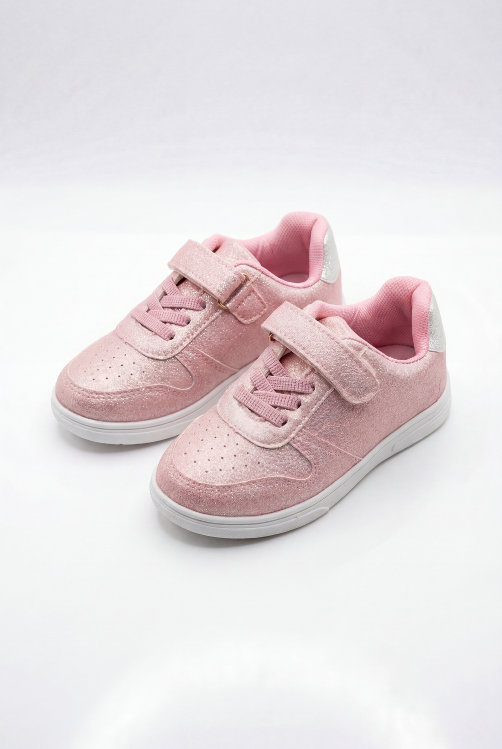 Girl's Sneakers Structured Long-Lasting Wear Hook And Loop Strap Elastic Laces Padded Collar Rubber Sole  Comfy Shoes