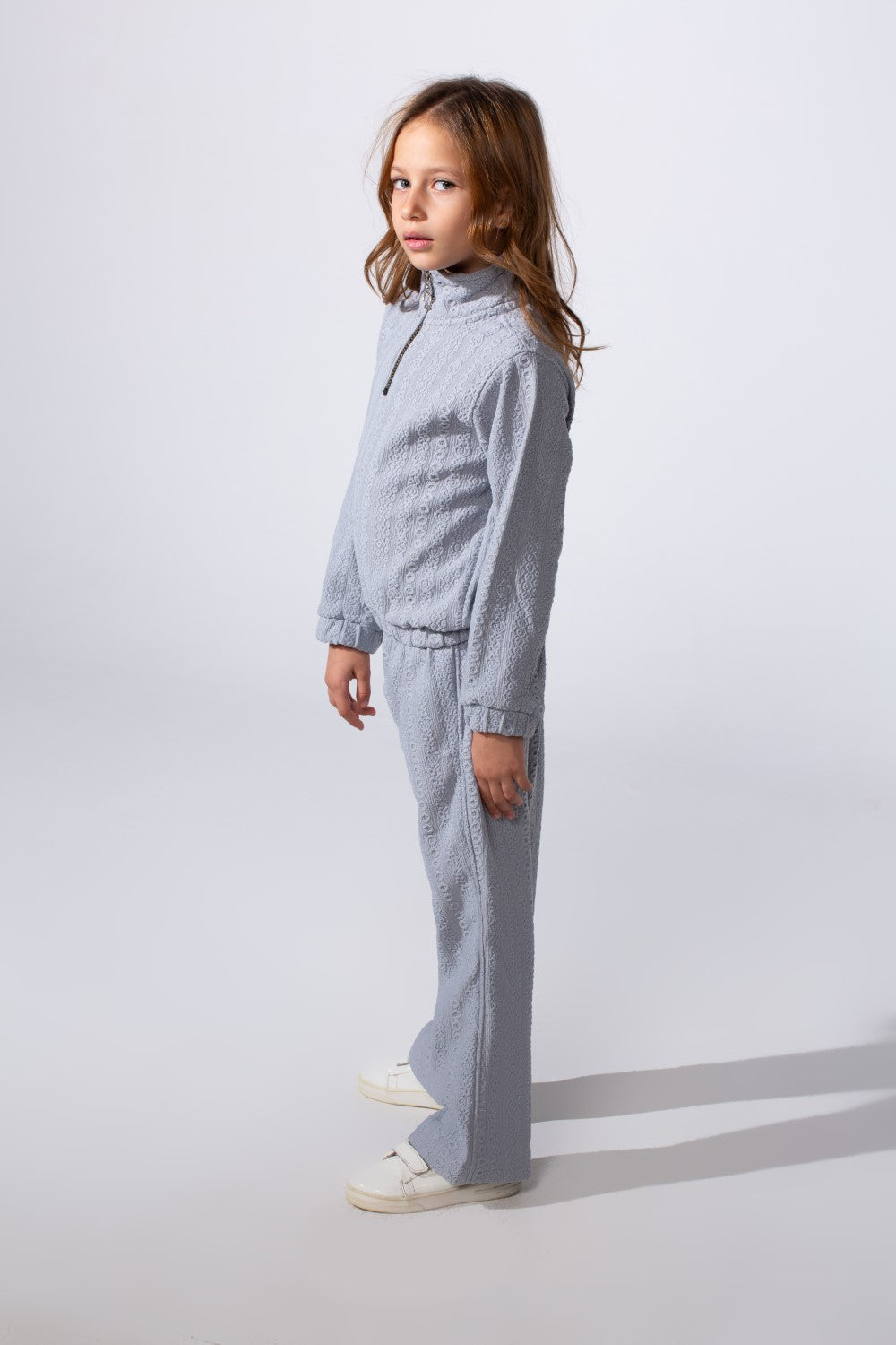 Girl's Tomato Store Textured Outfit High Neck Quarter-Zip Subtle Vertical Pattern Slim Fit