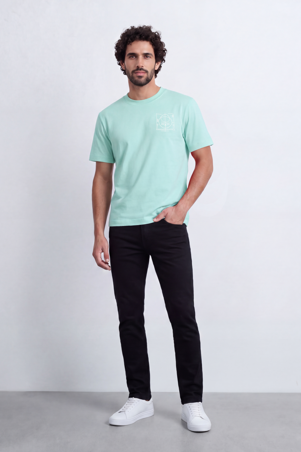 Men's Tomato Store Box Fit T-Shirt Minimal Compass Chest Graphic Clean Crew Neck