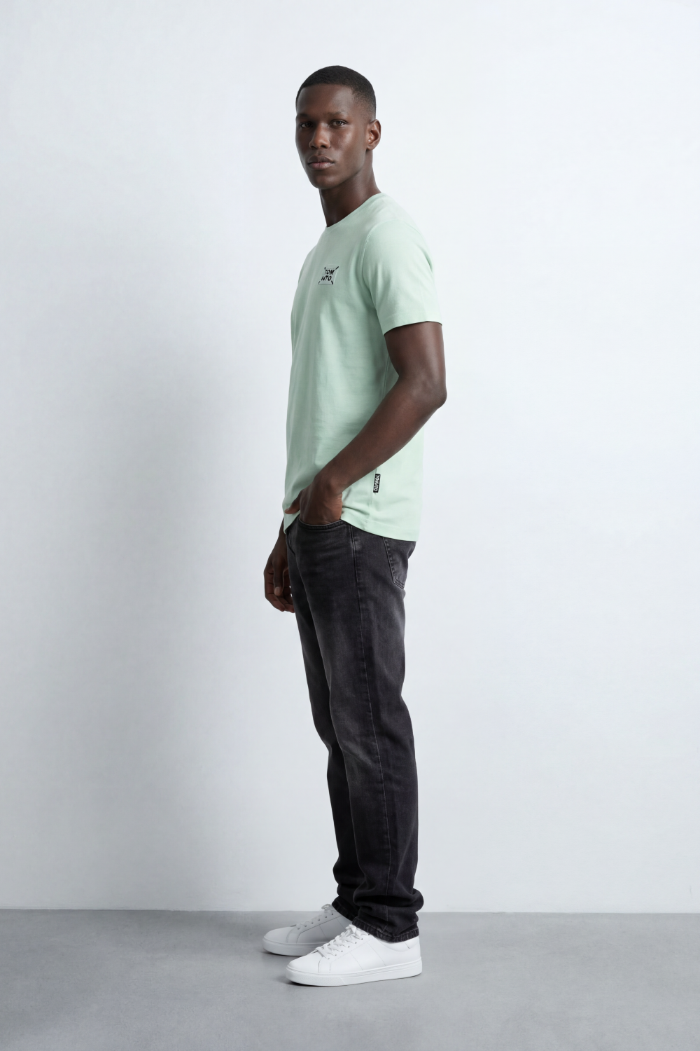 Men's Tomato Store Soft Cotton T-Shirt Minimal Tomato Chest Logo Slim Fit