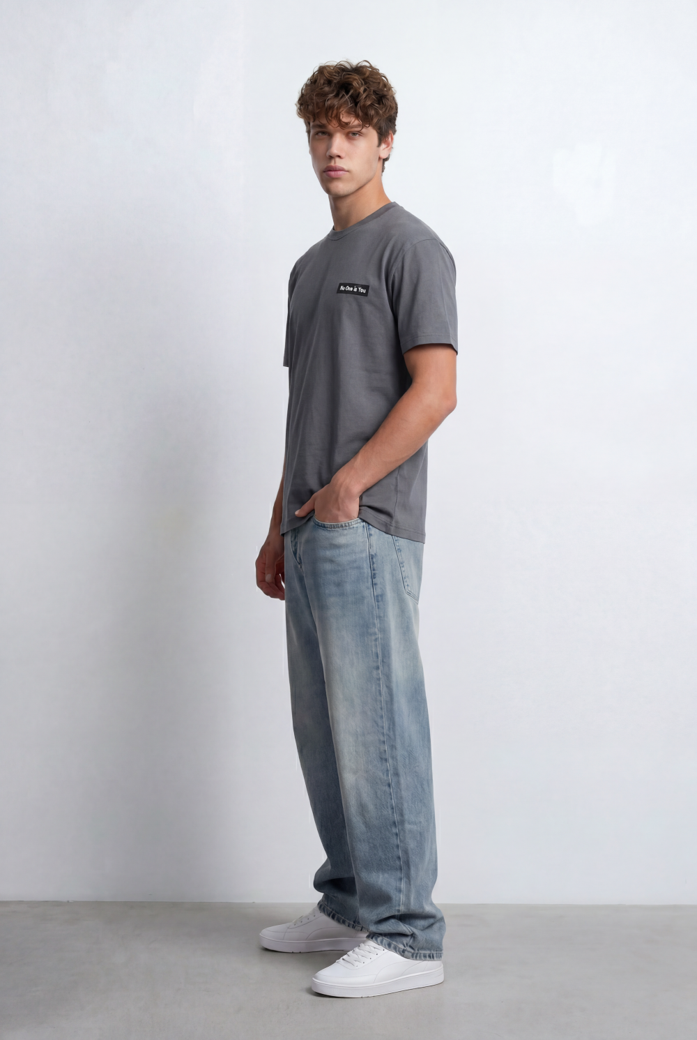 Men’s Tomato Store Patch T-Shirt Basic Look Small Chest Label Detail Oversize