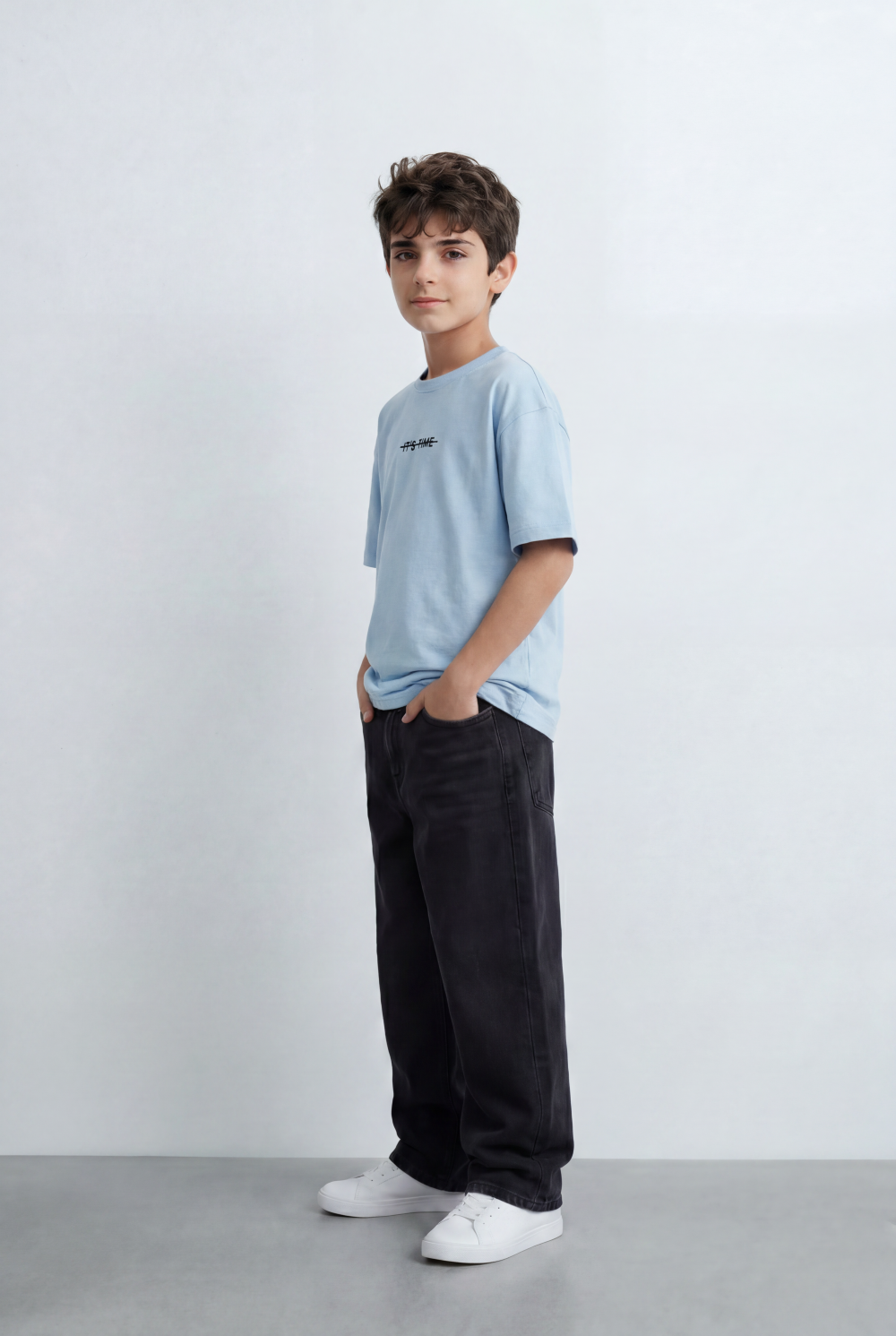 Boy's Oversized T-Shirt With Minimal Front Graphic Print Crew Neck Short Sleeves
