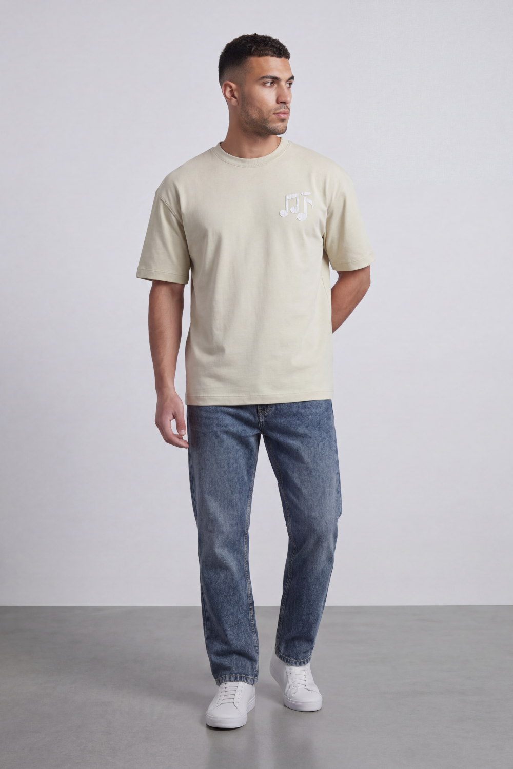 Men’s Tomato Store Sound Change T-Shirt Large Back Music Note Artwork Change Typography Brushed Print