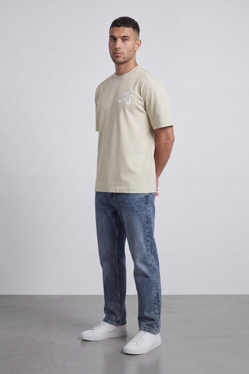 Men’s Tomato Store Sound Change T-Shirt Large Back Music Note Artwork Change Typography Brushed Print