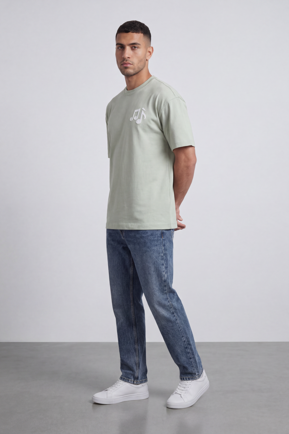Men’s Tomato Store Sound Change T-Shirt Large Back Music Note Artwork Change Typography Brushed Print
