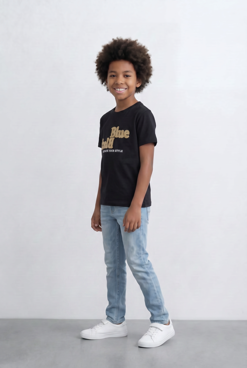 Boy's Slim Fit Tomato Store Round Neck T-Shirt Stylish Embroidered Logo For Comfort & Confidence