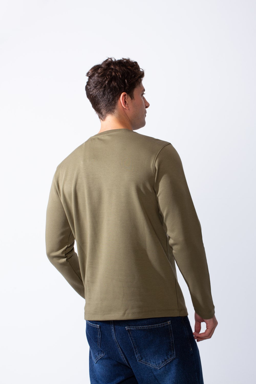 Men's Rounded Neckline Long Sleeves Basic Slim Fit Perfect For Layering T-Shirt