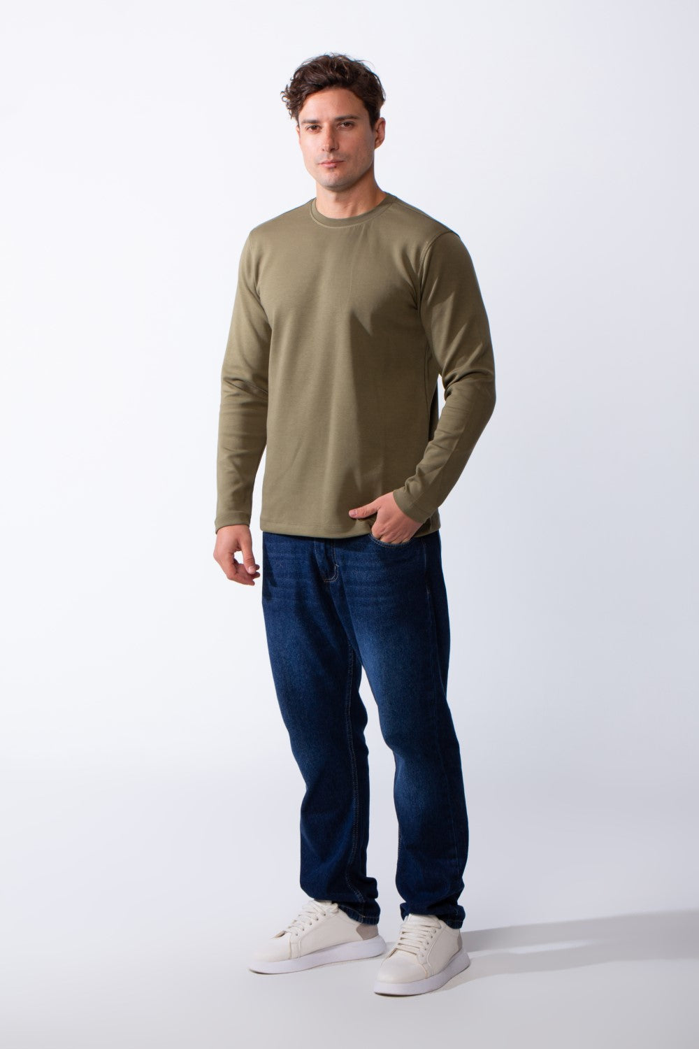 Men's Rounded Neckline Long Sleeves Basic Slim Fit Perfect For Layering T-Shirt