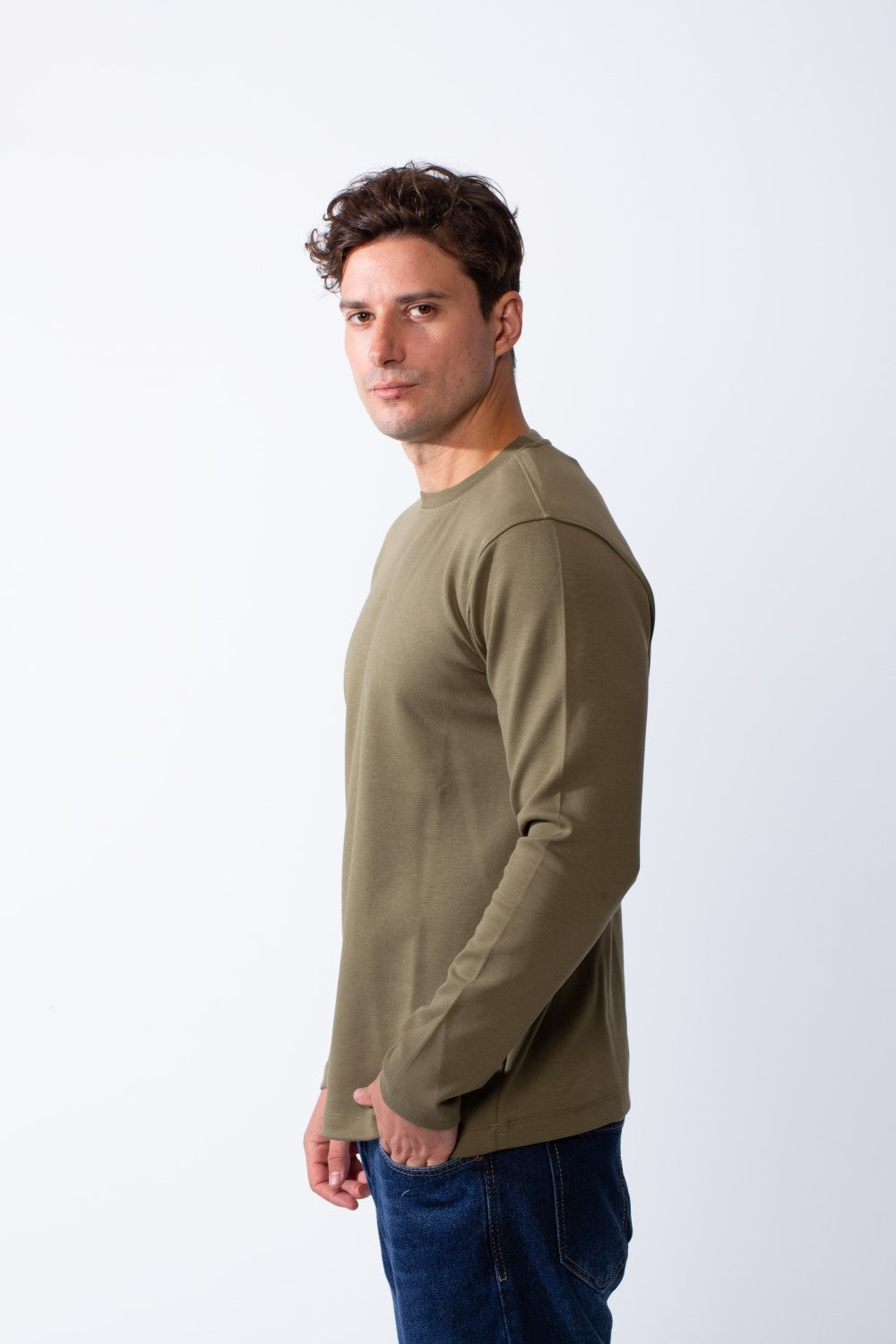 Men's Rounded Neckline Long Sleeves Basic Slim Fit Perfect For Layering T-Shirt