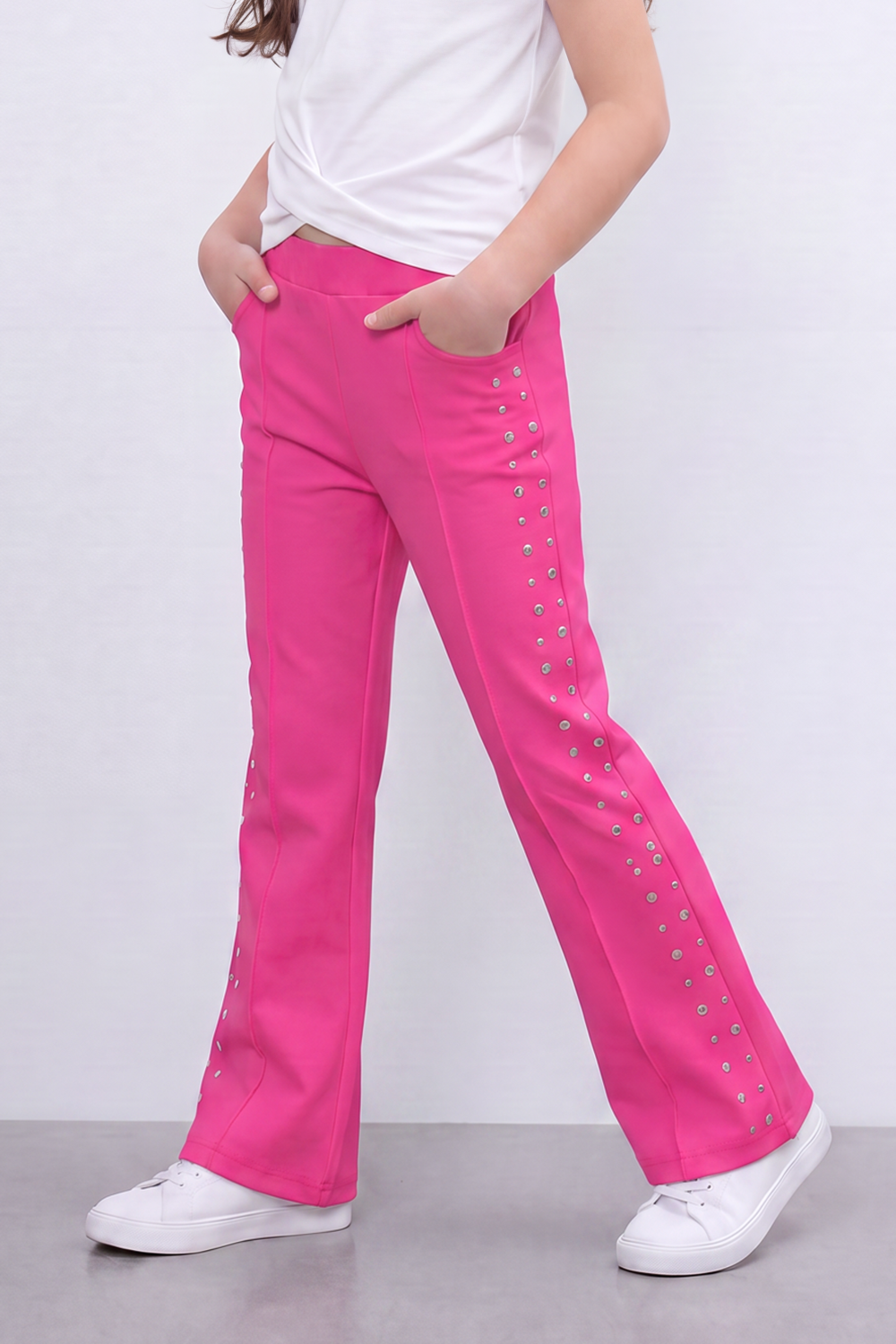 Girl's Tomato Store Stud Line Flare Legn Slim Fit Pants Framed With Side Stud Artwork Front Seam Detail Pull On Waist