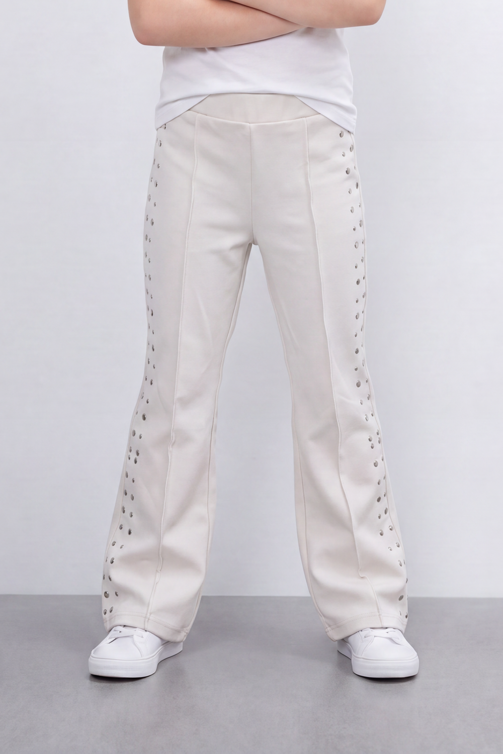 Girl's Tomato Store Stud Line Flare Legn Slim Fit Pants Framed With Side Stud Artwork Front Seam Detail Pull On Waist