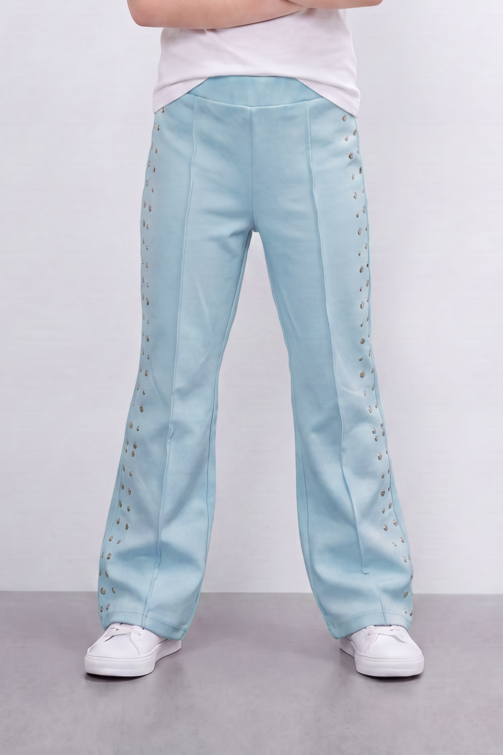 Girl's Tomato Store Stud Line Flare Legn Slim Fit Pants Framed With Side Stud Artwork Front Seam Detail Pull On Waist