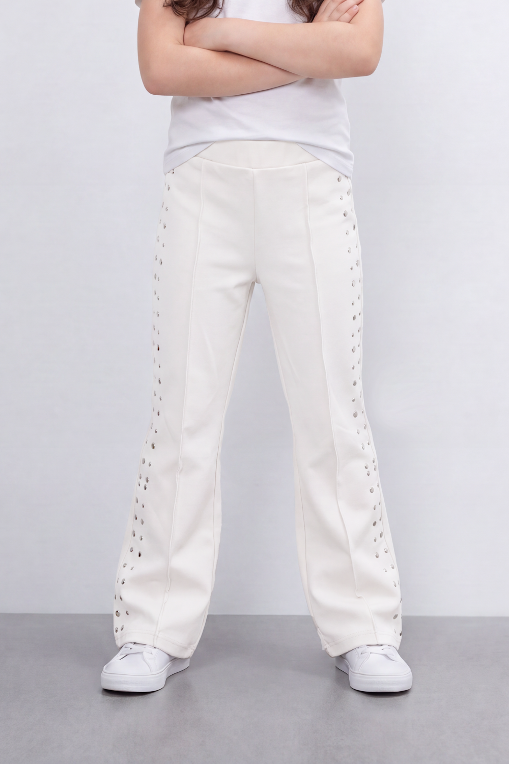 Girl's Tomato Store Stud Line Flare Legn Slim Fit Pants Framed With Side Stud Artwork Front Seam Detail Pull On Waist