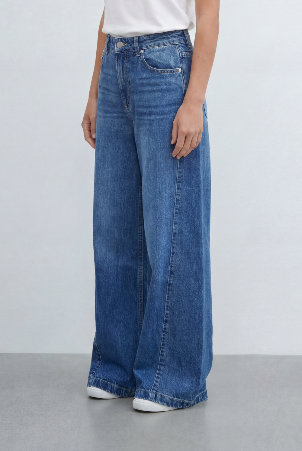 Women’s Tomato Store Relaxed Barrel Jeans Curved Wide Leg Pants Washed Denim Finish