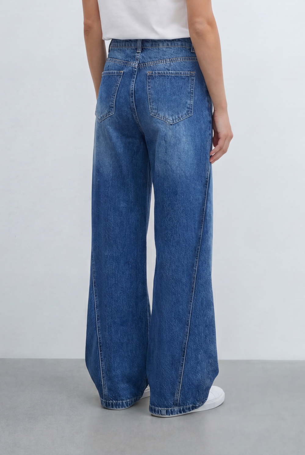 Women’s Tomato Store Relaxed Barrel Jeans Curved Wide Leg Pants Washed Denim Finish