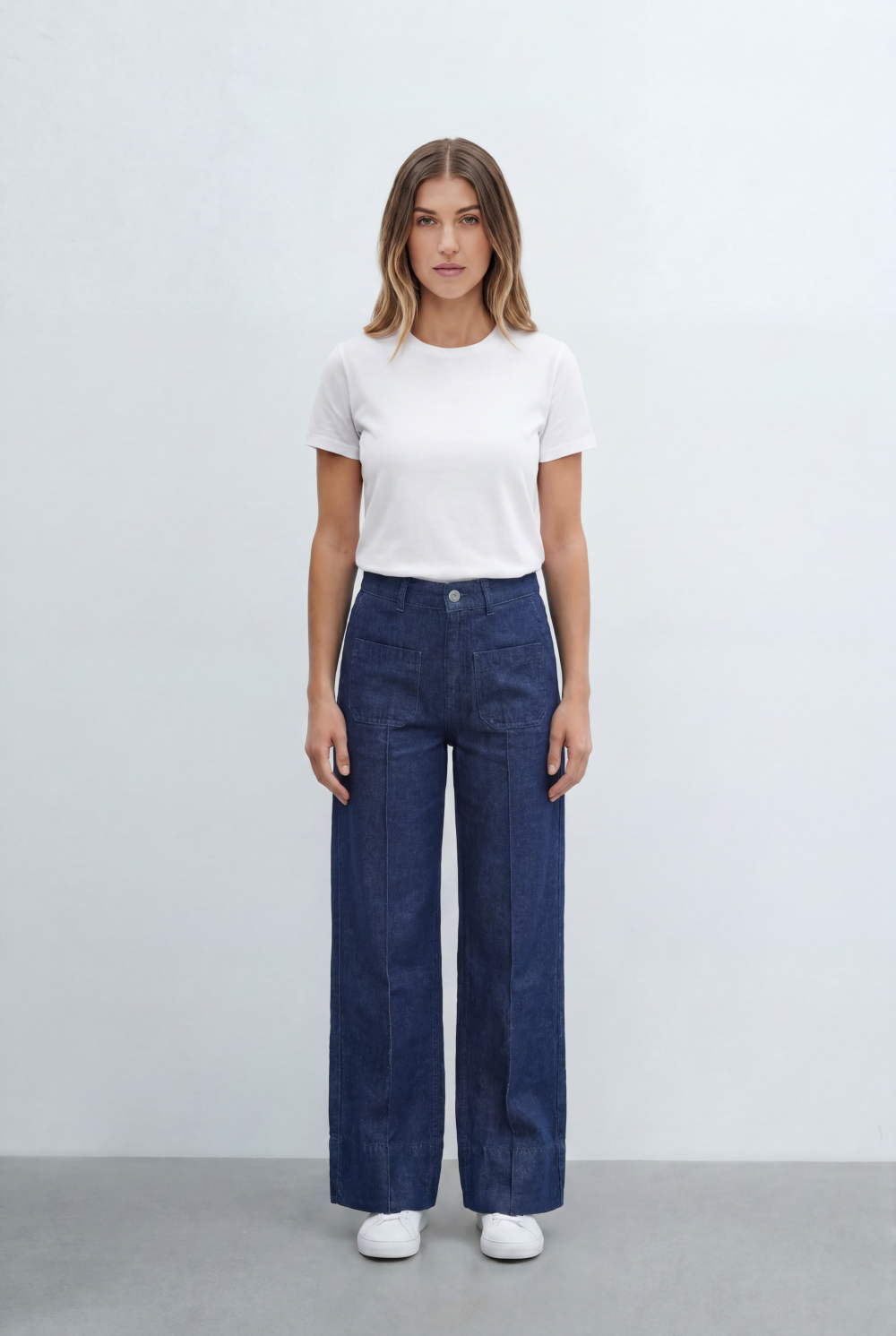 Women's Tomato Store Utility Pocket Jeans Wide Leg Denim Silhouette Front Patch Pocket Detail