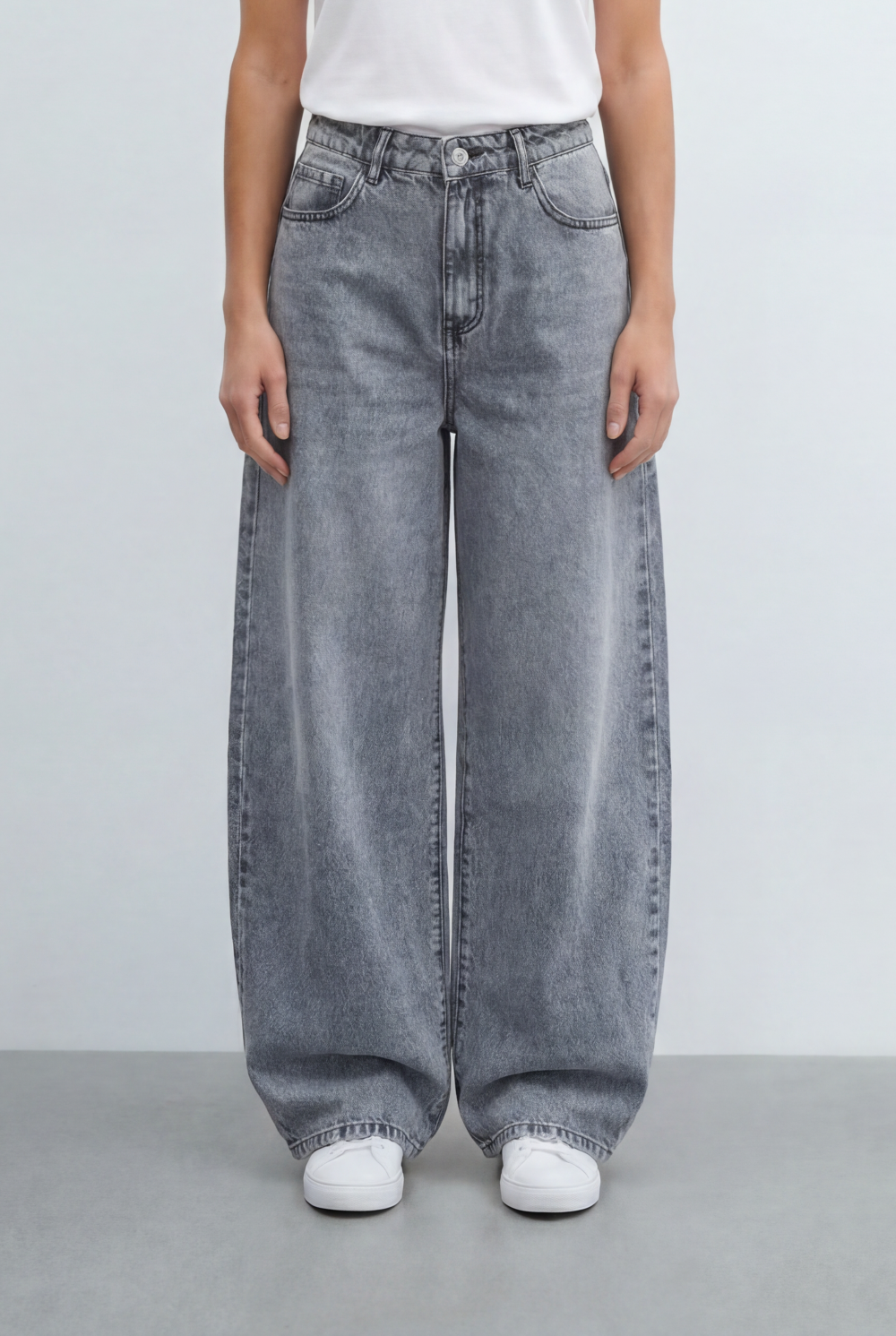 Women’s Tomato Store Wide Leg Jeans Curved Oversized Silhouette Denim Pants