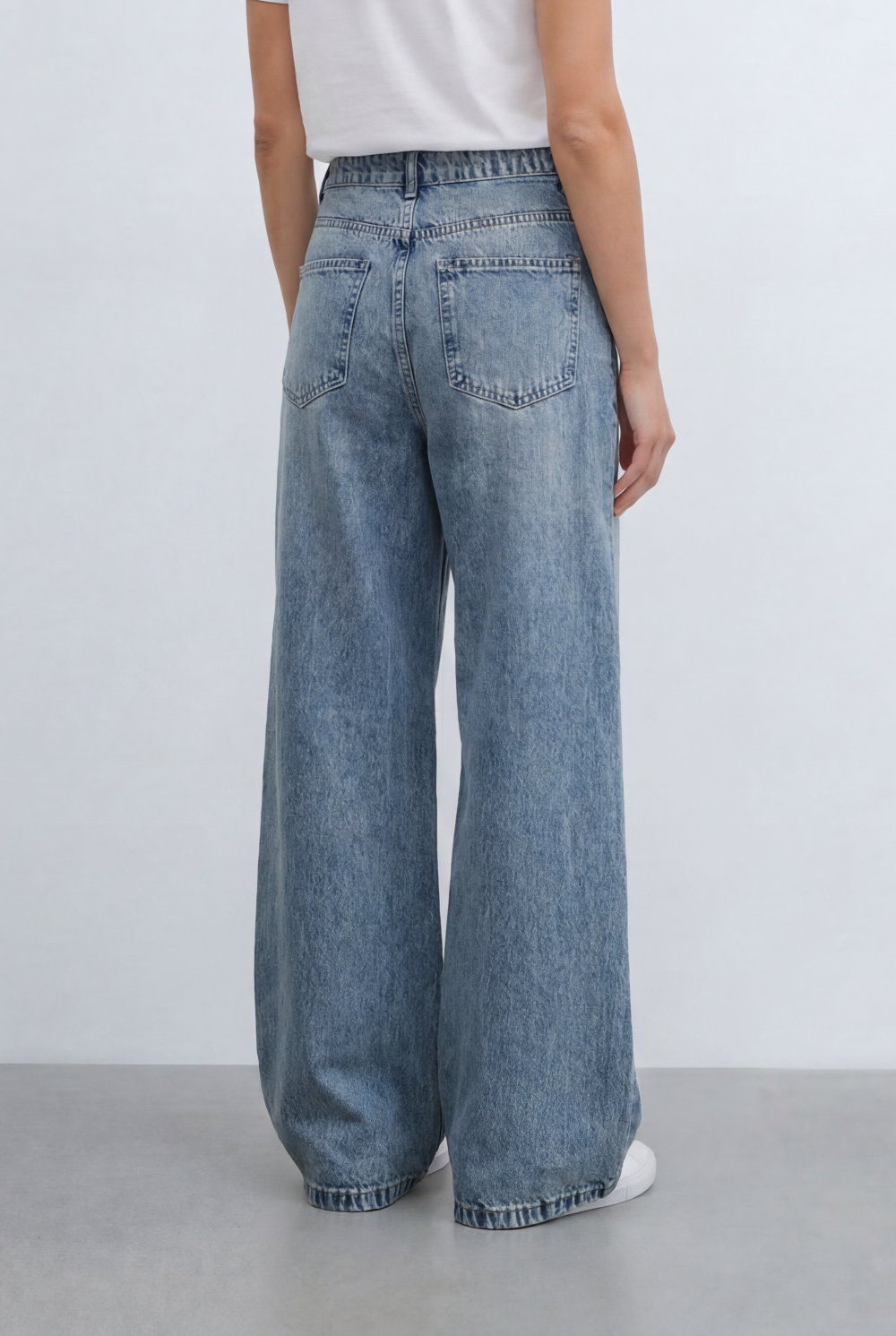 Women’s Tomato Store Wide Leg Denim Jeans Pants High Rise Waist Relaxed Light Wash Finish