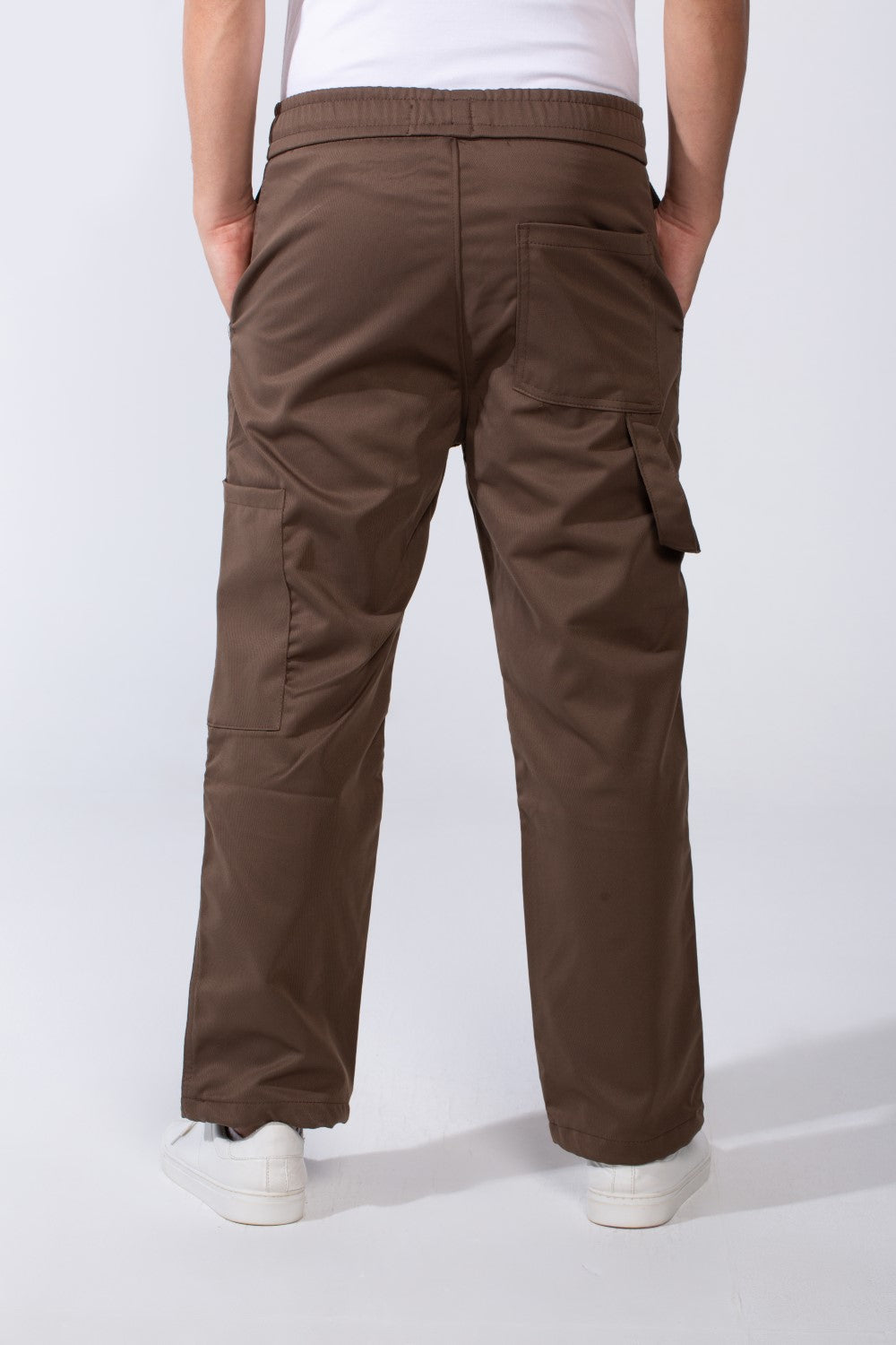 Men’s Casual Jogger-Style Elasticated Waistband Functional Side Pockets Utility-Inspired Thigh Seam Detailing Versatile Modern Look Wide leg Pants