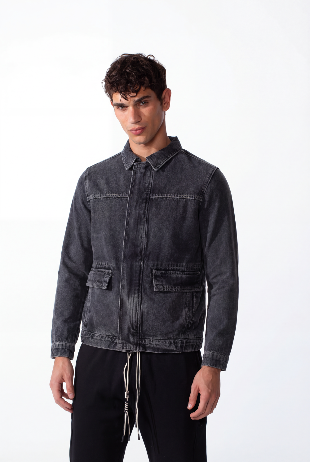 Men's Slim Fit Full Zip Long Sleeves Jeans Jacket With Pockets