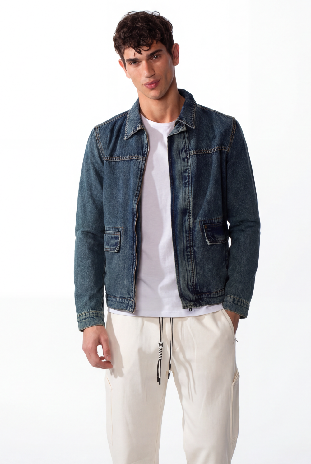 Men's Slim Fit Full Zip Long Sleeves Jeans Jacket With Pockets