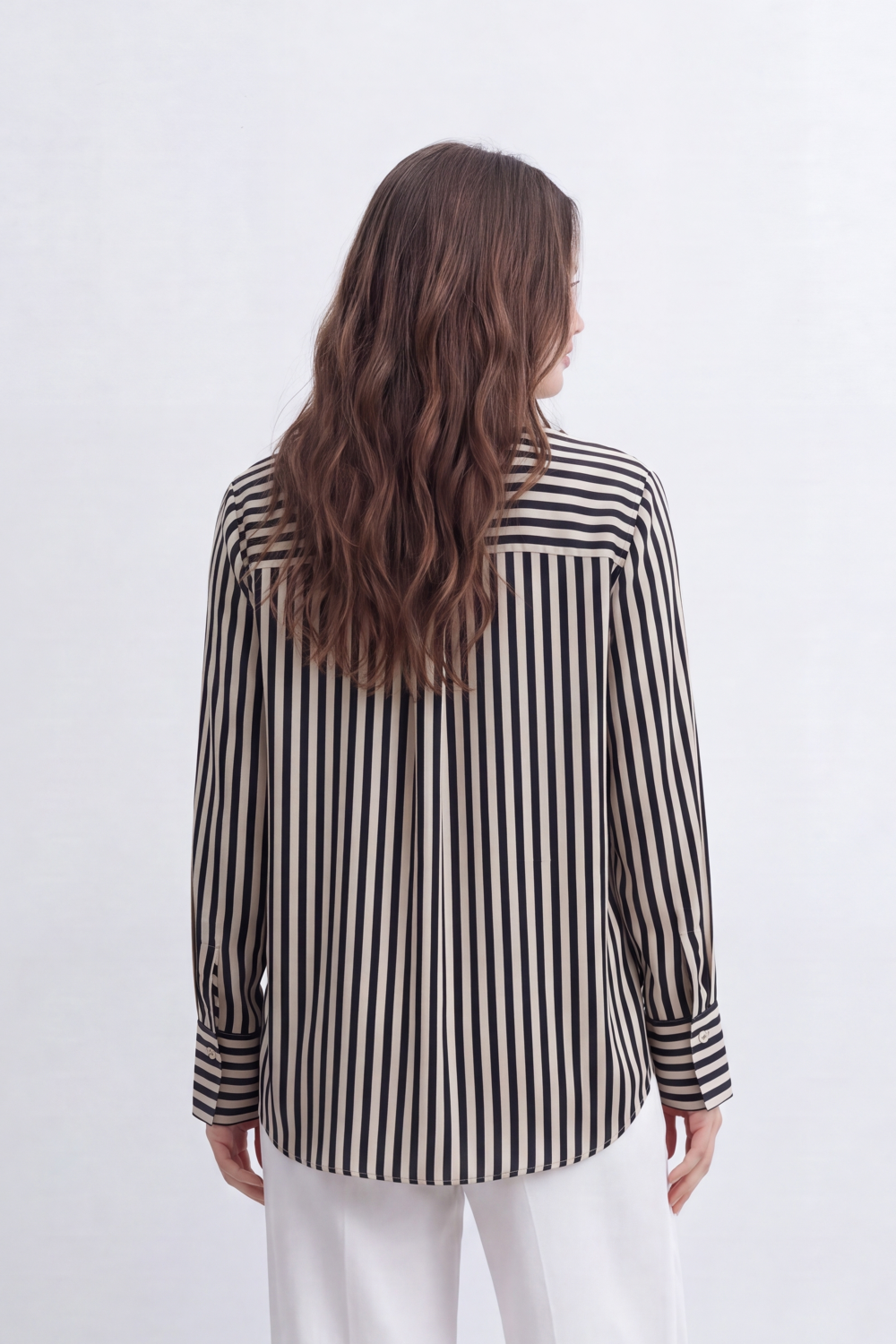 Women’s Tomato Store Line Edit Blouse Vertical Stripe Pattern Button Front Back Pleat Longline Shape And Polished