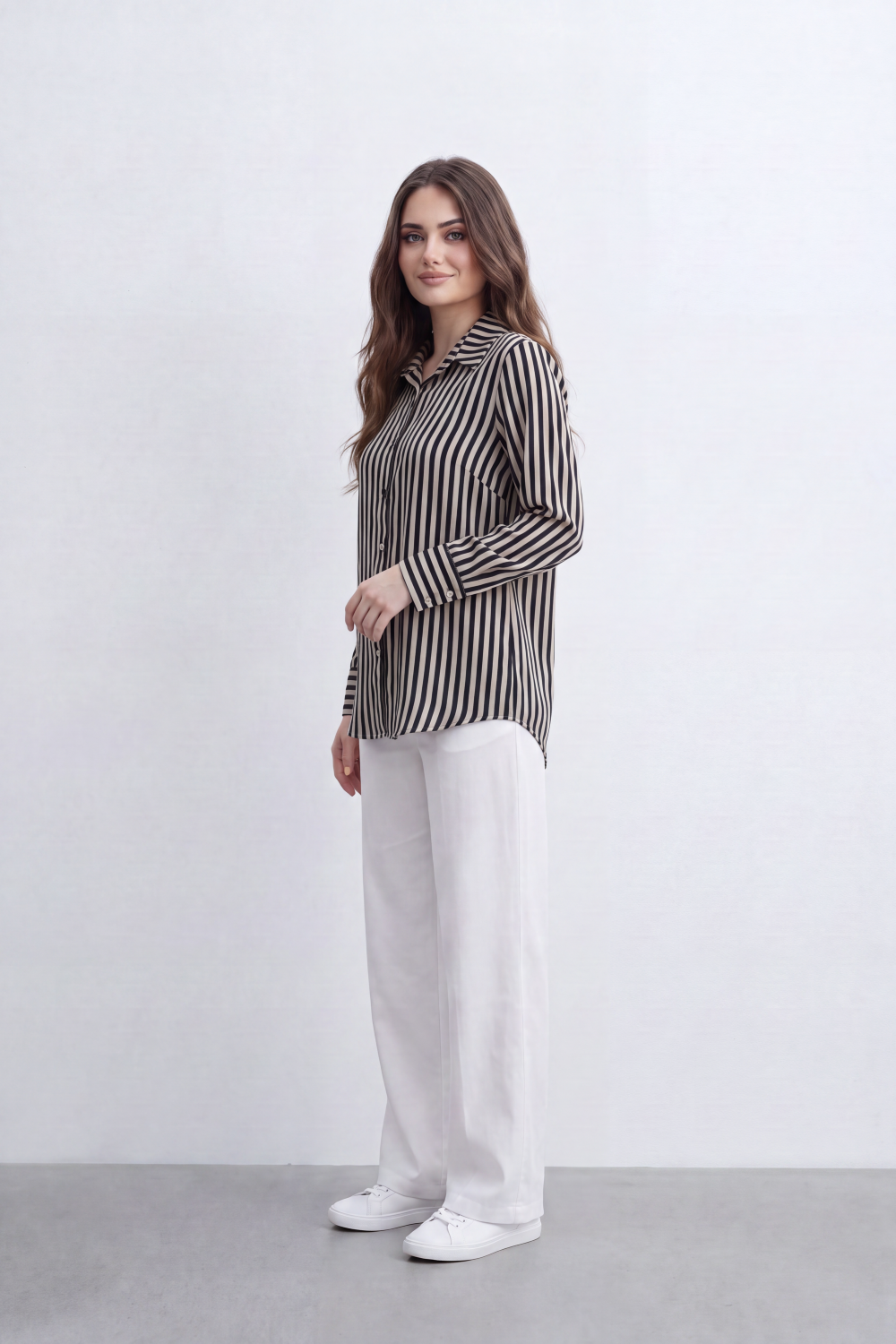 Women’s Tomato Store Line Edit Blouse Vertical Stripe Pattern Button Front Back Pleat Longline Shape And Polished