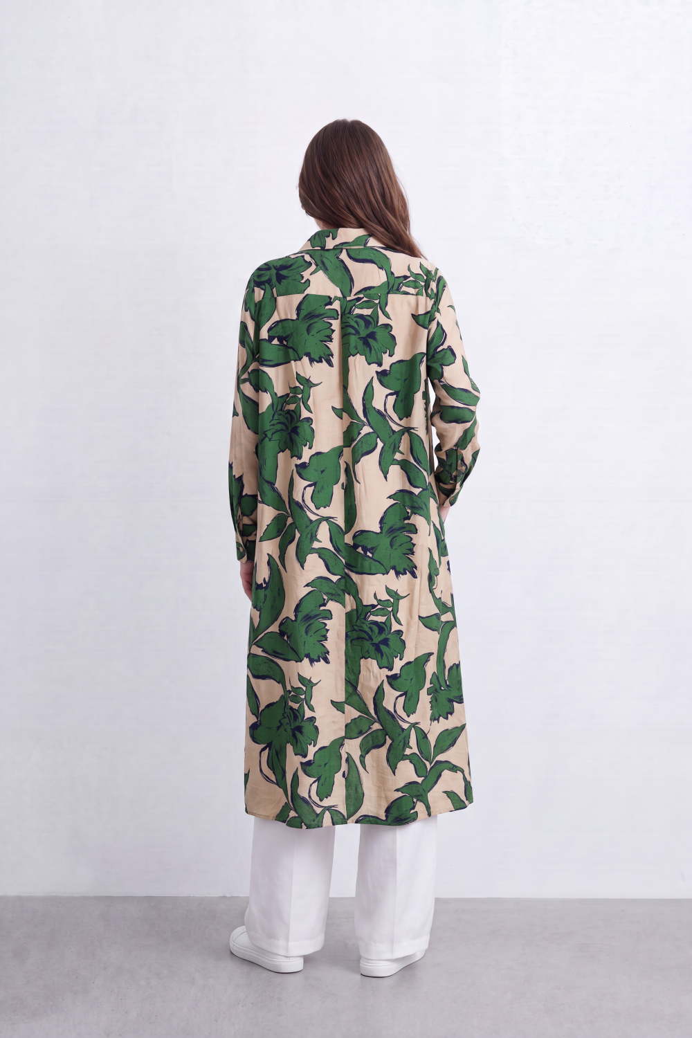 Women’s Tomato Store Botanical Duster Blouse Leaf Print Covers The Full Length Front And Back Soft Matte Texture Button Front Longline Flowing Shape