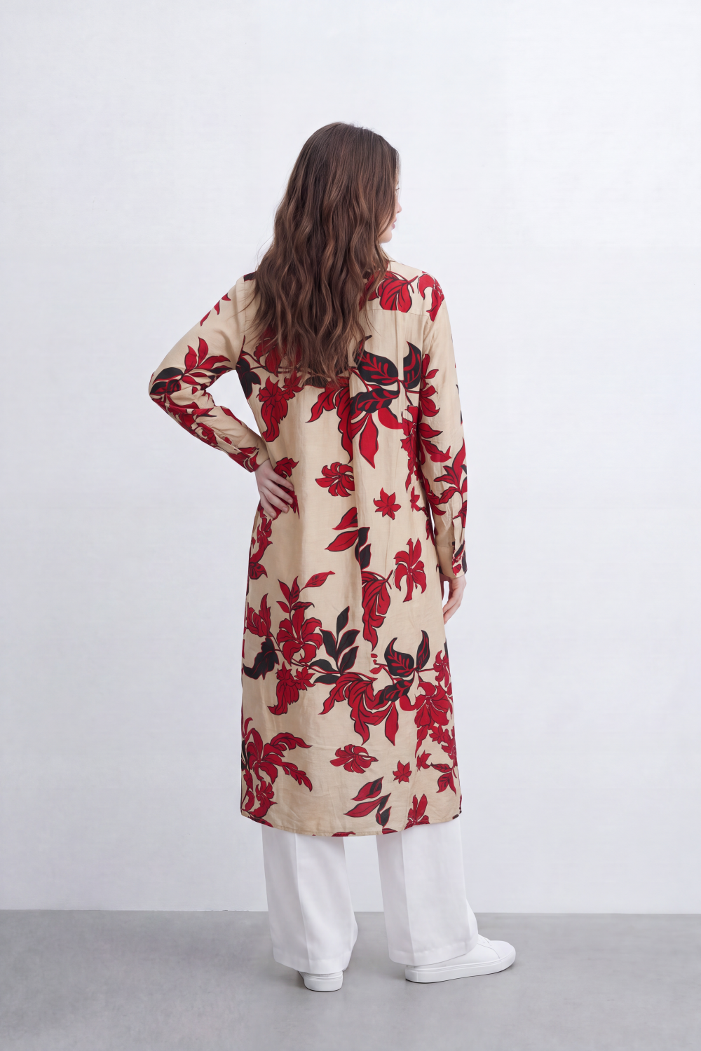 Women’s Tomato Store Botanical Duster Blouse Leaf Print Covers The Full Length Front And Back Soft Matte Texture Button Front Longline Flowing Shape