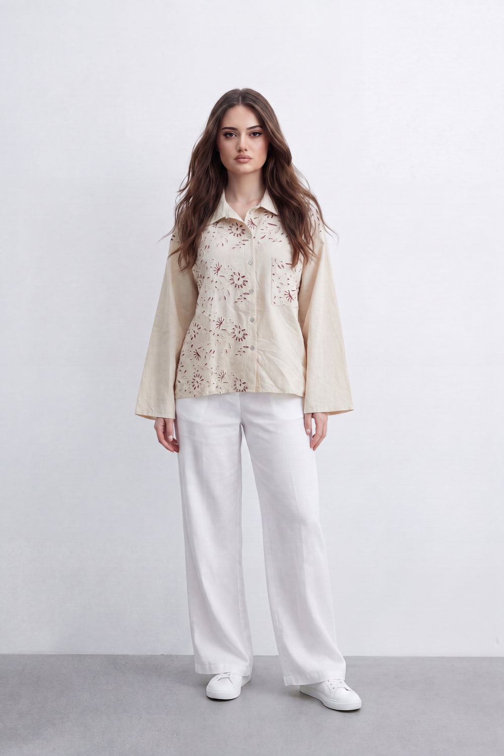 Women’s Tomato Store Garden Eyelet Blouse Floral Cutwork Embroidery Spreads Across The Front